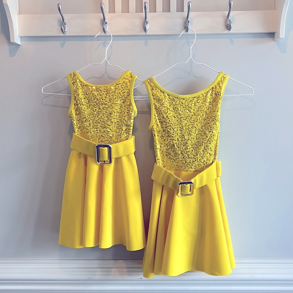Weissman yellow belted dress costume